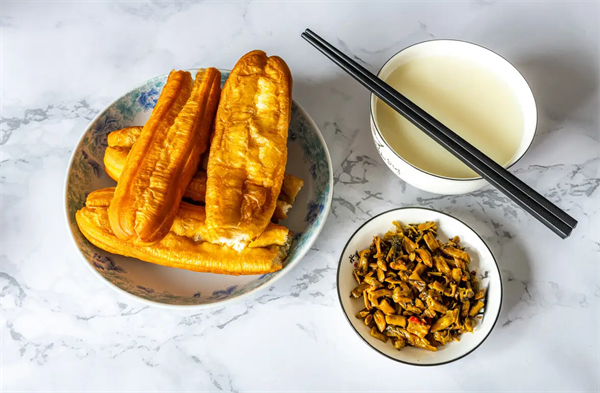 豆?jié){油條早餐店