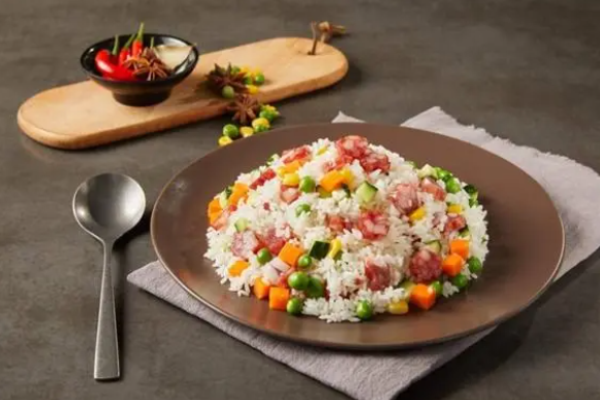 猛叔的炒飯費(fèi)多少?