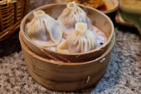蔡先生湯包館