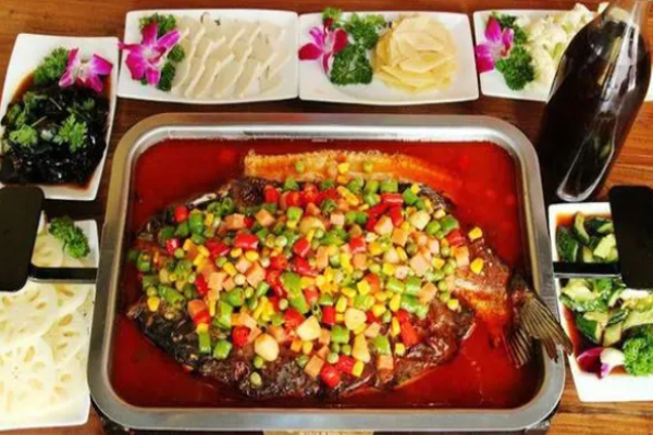 林溪江畔烤魚(yú)