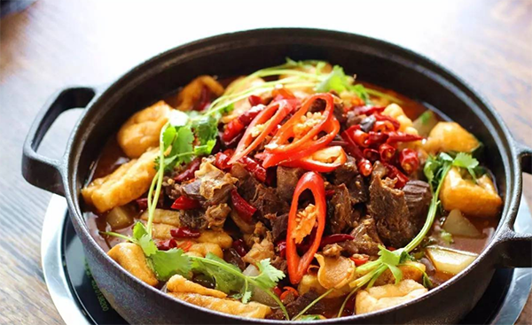 青島牛腩火鍋需要多少錢？