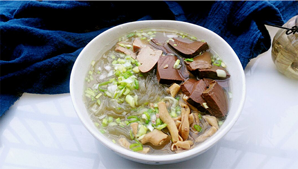 南京鴨血粉絲湯費(fèi)多少？