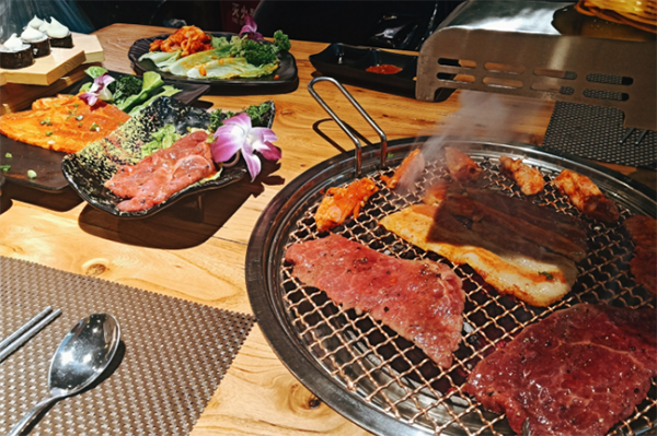 炭火烤肉