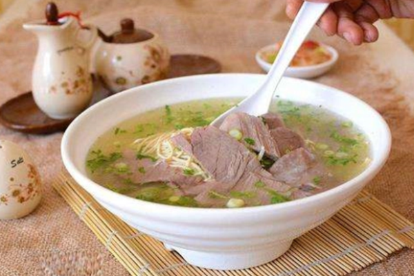 張政深淮南牛肉湯