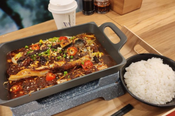 漁叔無(wú)骨烤魚(yú)飯