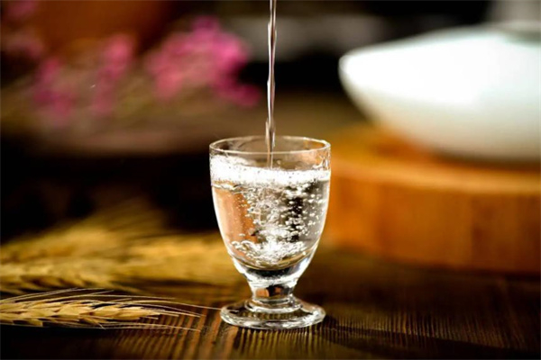 恒富世紀(jì)酒業(yè)加盟