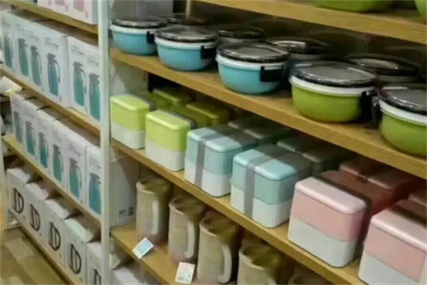 巨奇日用百貨加盟