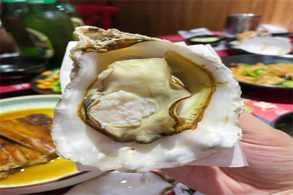 蠔魁竹籠蒸生蠔