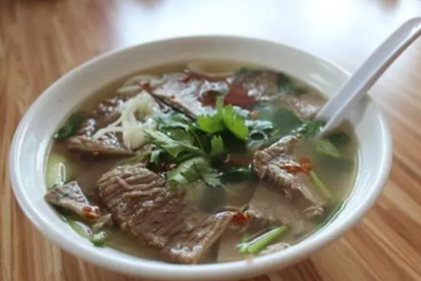 小段牛肉湯