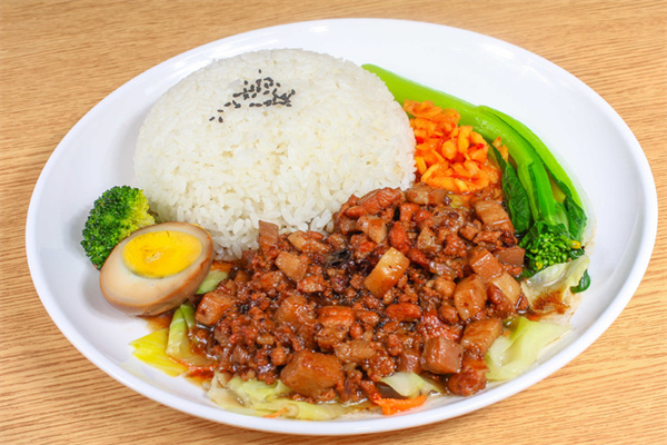 寶妹鹵肉飯