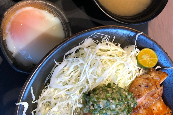 村燦日式燒鳥(niǎo)飯