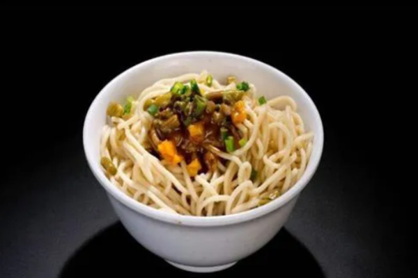 老田記熱干面