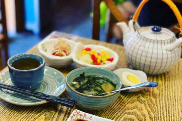 小草日式料理