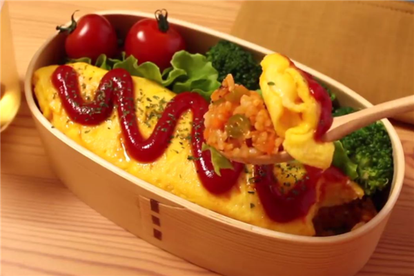 蛋包飯便當