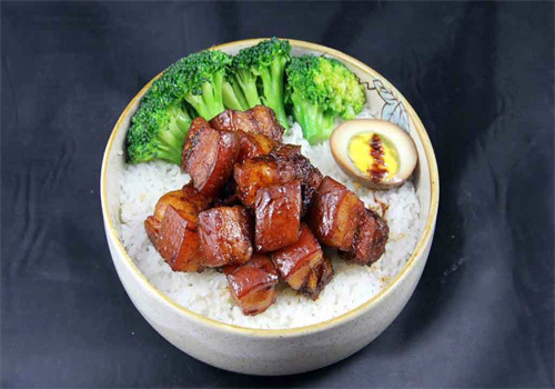 淡水士林鹵肉飯