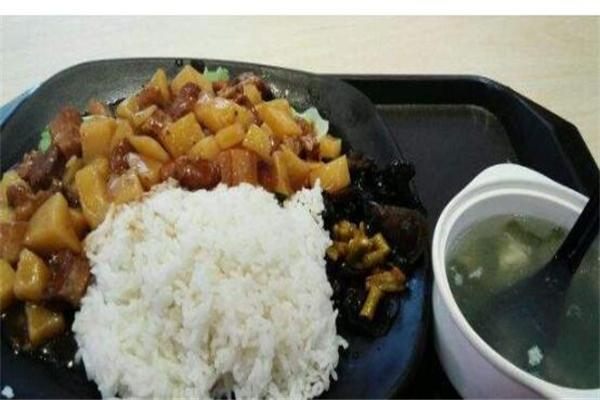 霸王鹵肉飯