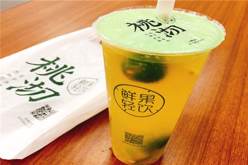 桃沏鮮果輕飲