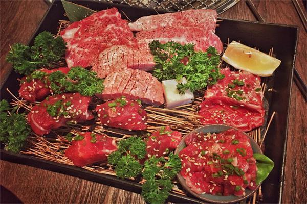 翅客烤肉拌飯