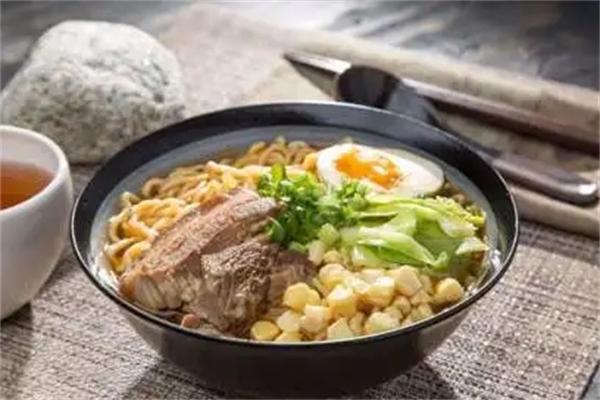 光明拉面館