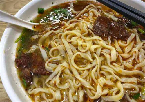 春天牛肉面館