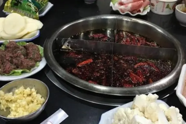 夜福老火鍋加盟