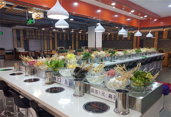 愛上旋轉(zhuǎn)小火鍋加盟