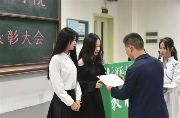煜滬教育加盟