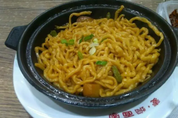 麥香隆燜面加盟