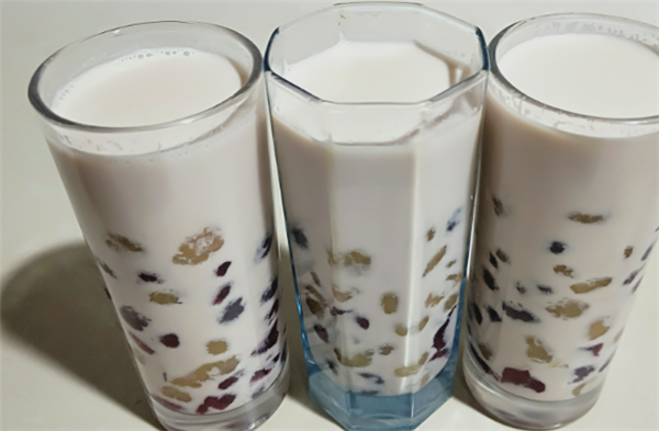 妮可奶茶坊加盟
