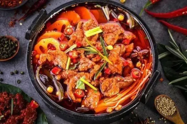 二大師骨湯冒菜加盟