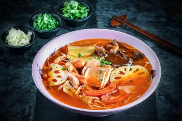 楊老五冒菜加盟