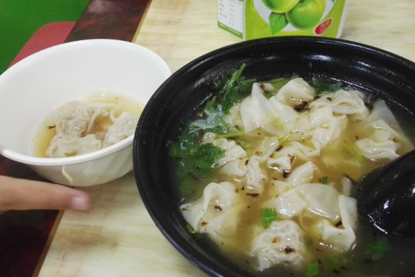 飄香千里餛飩加盟