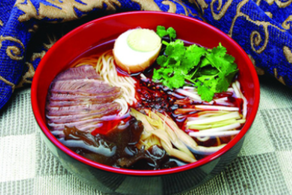 西林春牛肉面加盟