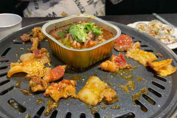 唔汗烤肉加盟