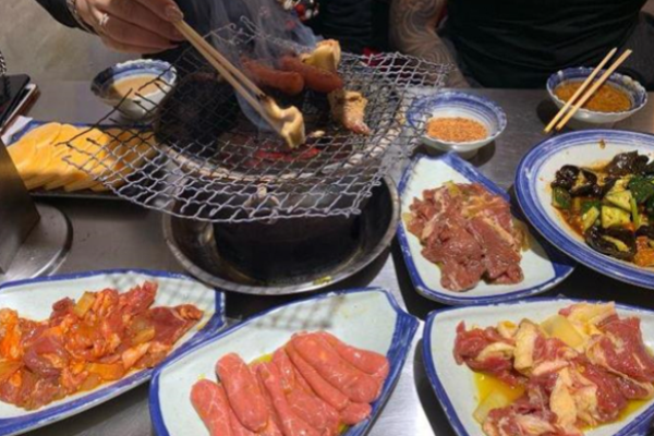 胡同悅泥爐烤肉加盟