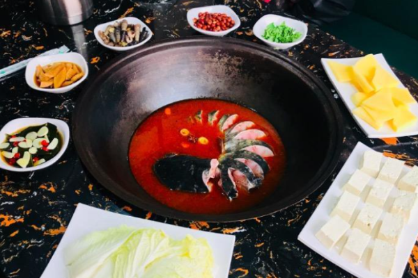 江上漁家鐵鍋燉魚(yú)加盟