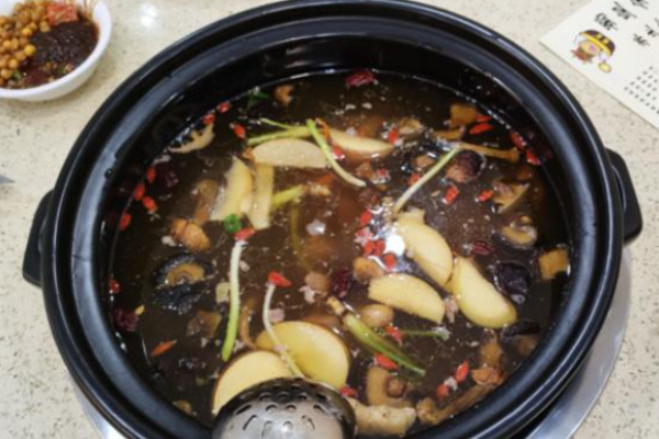 牛小時(shí)牛尾湯鍋加盟