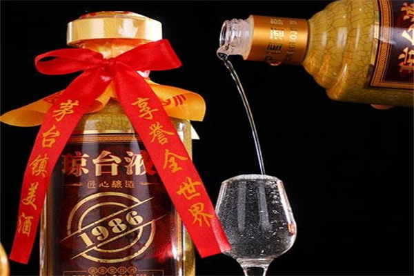 瓊臺(tái)酒業(yè)加盟