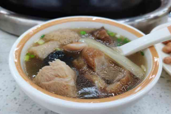 不嘴軟菌湯黃牛肉加盟