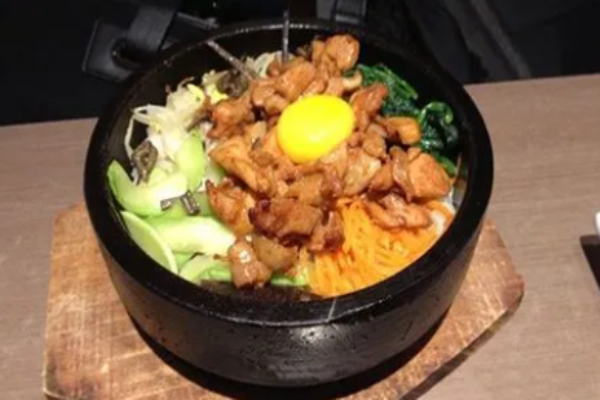 韓楓石鍋拌飯加盟