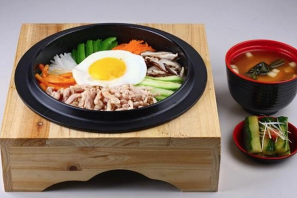 米屋石鍋拌飯加盟