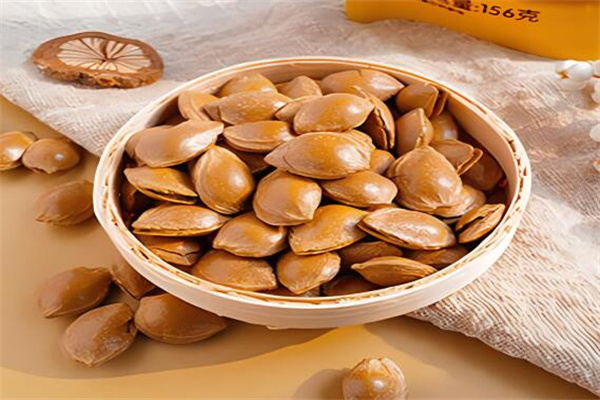 梅子樂(lè)樂(lè)零食加盟