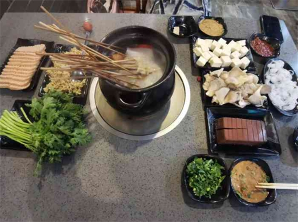 張氏小土屋涮毛肚加盟