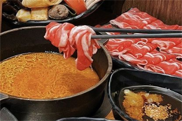 蝦哺蝦哺火鍋