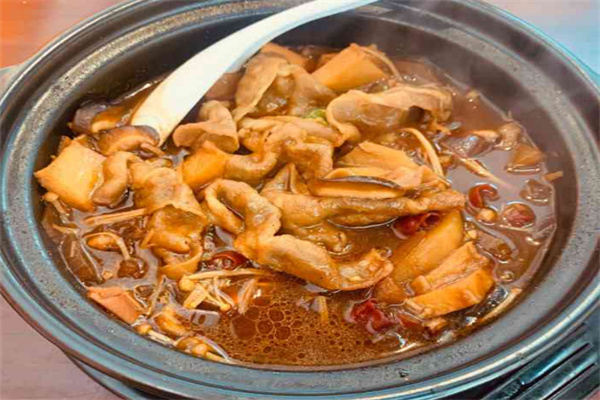 super燜肥牛燜雞飯
