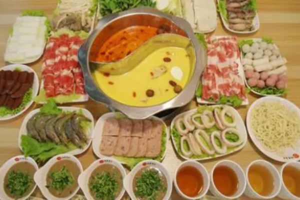 巴味鮮生態(tài)老火鍋加盟