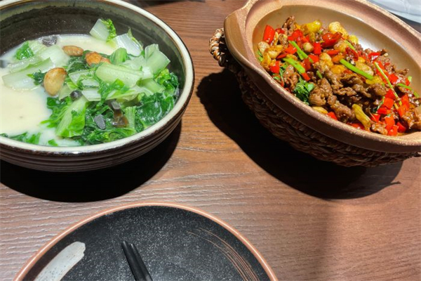 阿婆炒湘加盟