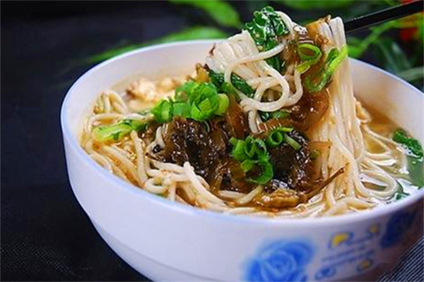 瀨老馬酸菜面