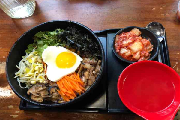 米屋石鍋拌飯加盟