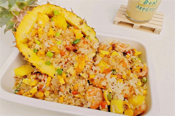 小二炒飯加盟